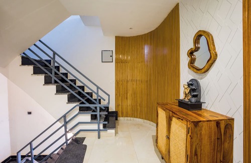 Noida Villa | Alaya Stays Versace Farms |5 BHK Farm house