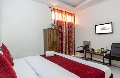 Shalimar Bagh Hotel | Hotel M.C Residence