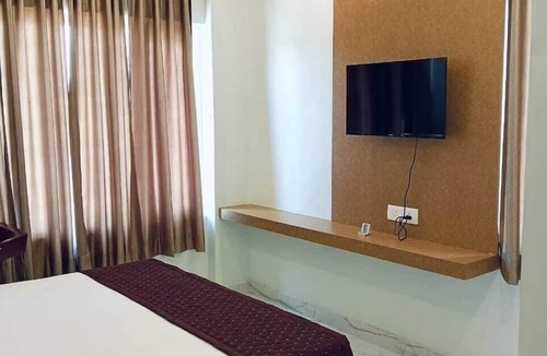 Varanasi Hotel | Anandam Hotel