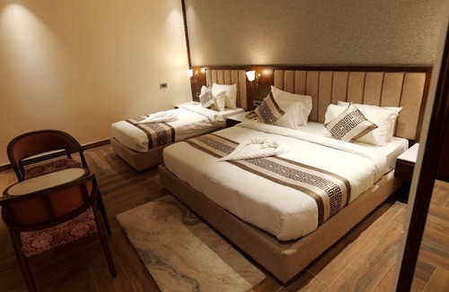 Marhi Hotel | Hotel The Vijay Villas