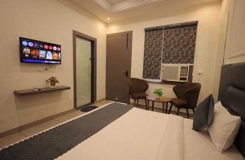 Taj Ganj Hotel | HOTEL CRESTA INN