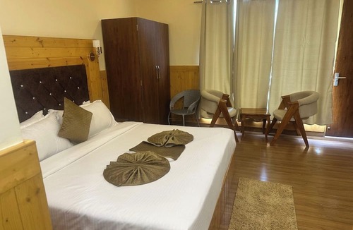 Chail Hotel | The Chail Pine Orchard Resort