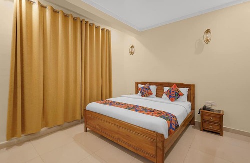 Varanasi Hotel | FabHotel Marine - infront of Trade Facility centre