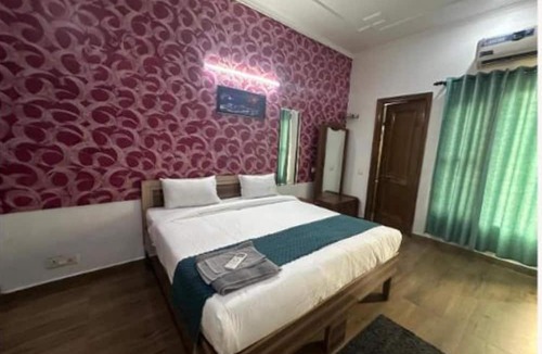 Vasundhara Hotel | Fabhotel Golden Palace I