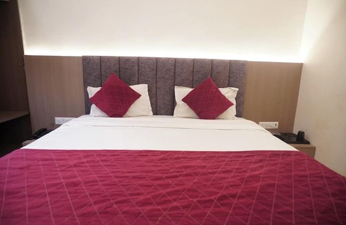 Kanpur Hotel | Hotel Mahalaxmi Grand