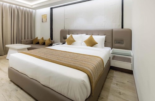 Mohali Hotel | Emerald Luxe A Boutique Hotel