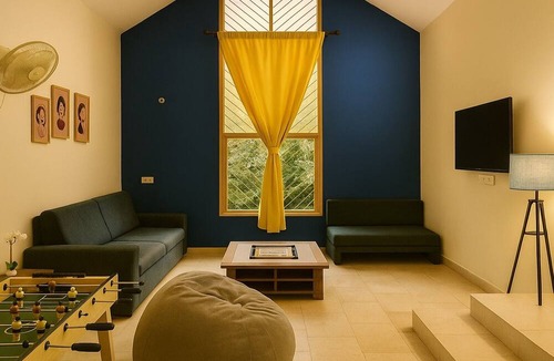 Lakshminarayana Pura Hostel | De Royale Hostelife