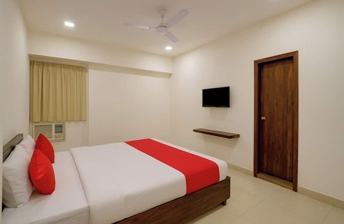 Indira Nagar Hotel | HOTEL Tralveller In LUCKNOW