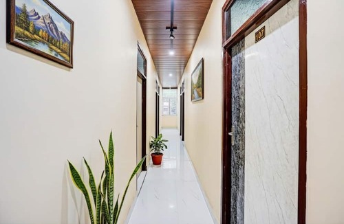 Kanpur Hotel | Fabhotel Ratraksh