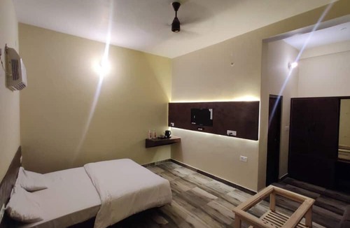 Misrikh Hotel | The Vishwanath Palace