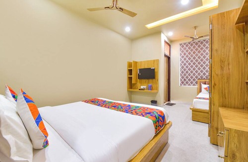 Amer Fort Road Hotel | FabHotel The Fort - Near Amber Palace