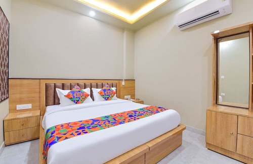 Amer Fort Road Hotel | FabHotel The Fort - Near Amber Palace
