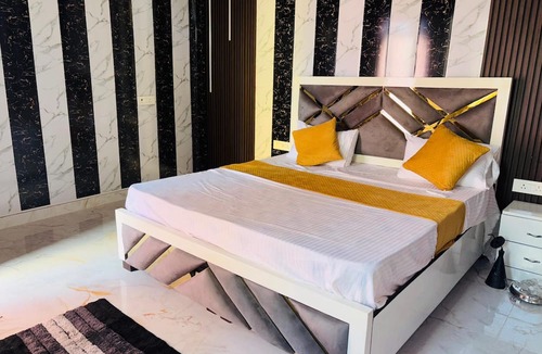 Ayodhya Hotel | Shree Vishnupriya Homestay