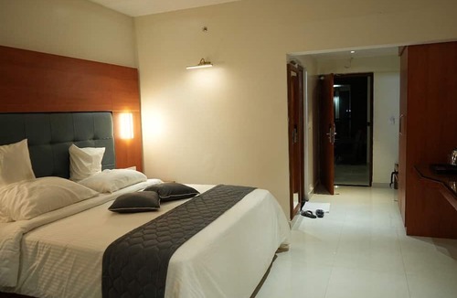 Theni Hotel | HOTEL KRITHICK GRAND