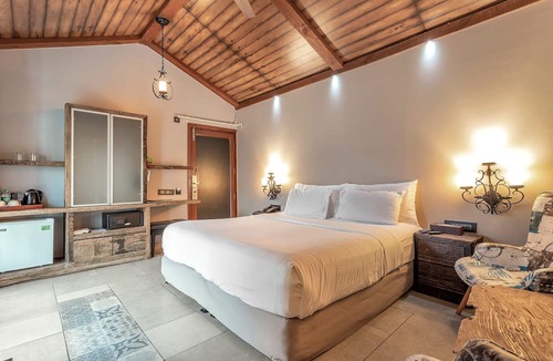 Saunta Vaddo Resort | The Baga Beach Resort
