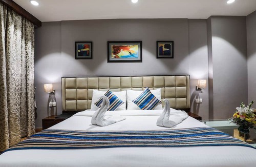 Chittaranjan Hotel | Hotel Blue Stone - Nehru Place