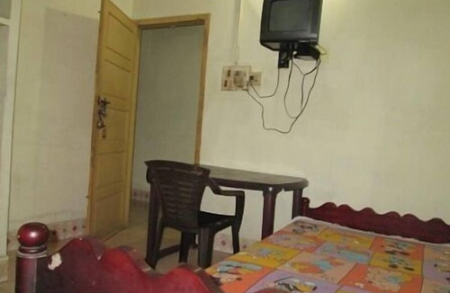 Kochi House | St.Antonys Lodge Ernakulam Market