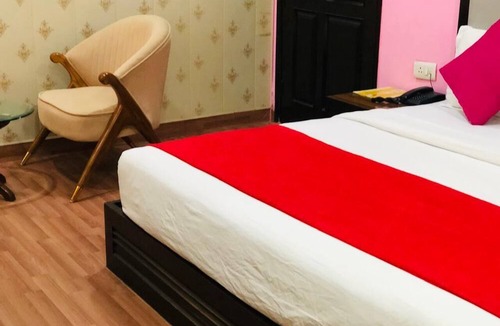 Safdarjung Enclave Hotel | Hotel Veer Palace