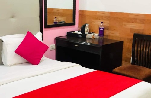 Safdarjung Enclave Hotel | Hotel Veer Palace