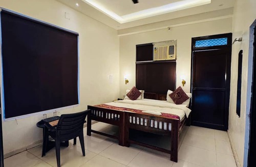 Varanasi Hotel | Sahani Hotel