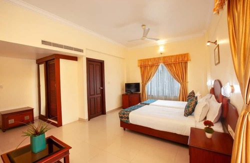 Kulanada Hotel | Hotel Indraprastha Thiruvalla