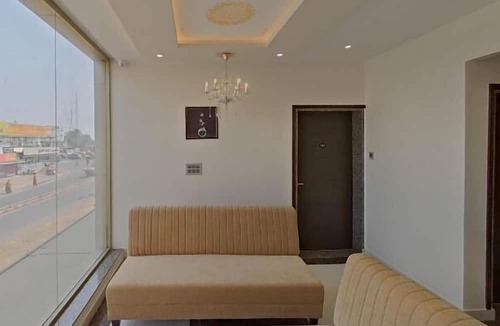 Vijayapura Hotel | Hotel Itagi Square
