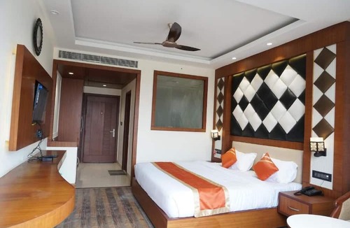 Bahraich Hotel | Hotel Grand Palace