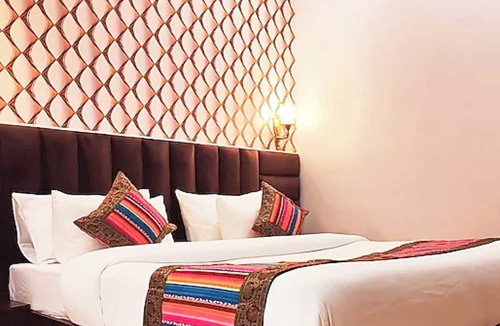 Varanasi Hotel | Hotel Kashi Cottage Varanasi