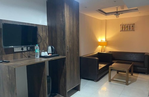 Banda Hotel | Grand Darbar