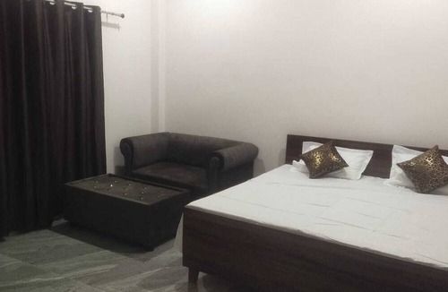 Phulpur Hotel | Moonvilla Banquet And Hotels