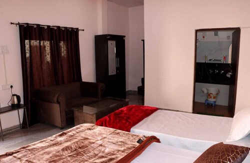 Phulpur Hotel | Moonvilla Banquet And Hotels