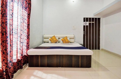 Khajuraho Hotel | Temple View Palace Hotel and Garden