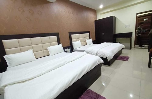 Rudrapur Hotel | Heritage Villa