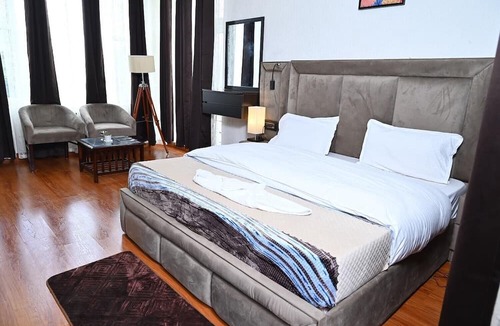 Naukuchiyatal Hotel | The Blossom Glee