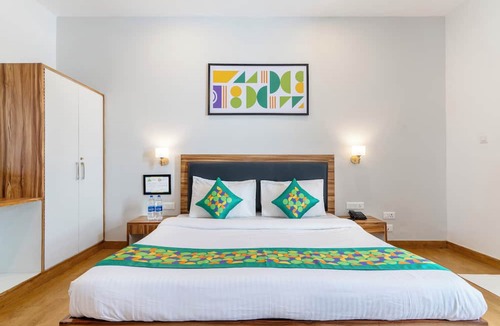 Solan Hotel | Treebo Anand The Mall Solan