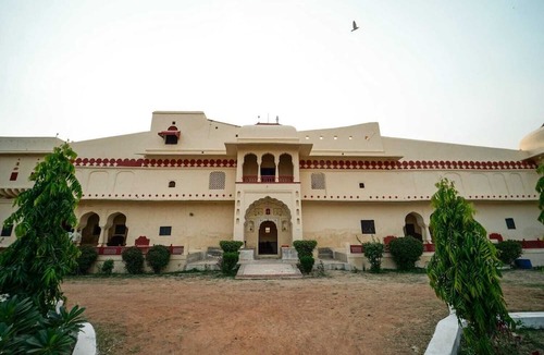 Bhandarej Hotel | Bhadrawati Palace