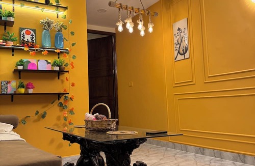 Sainik Farm Apartment | Indat
