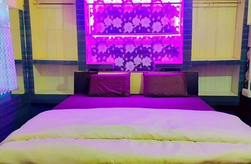 Agra Hotel | The Street Homestay