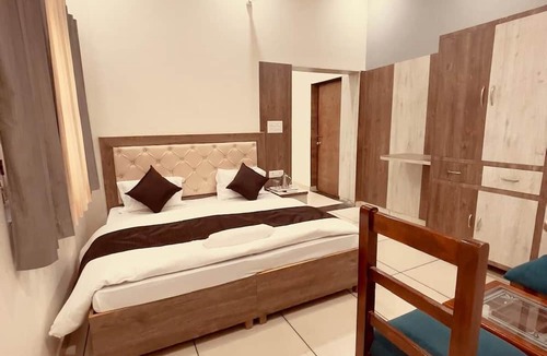 Bullawala House | Vishram Guest House