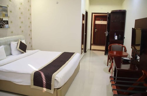 Kaisarganj Hotel | Leisure Resort