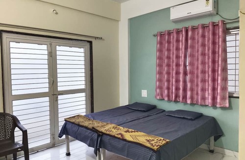 Akalkot Cabin | Vatavruksha Swamikrupa Residency