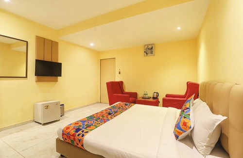 Alwarpet Hotel | Fabhotel Chamiers Park