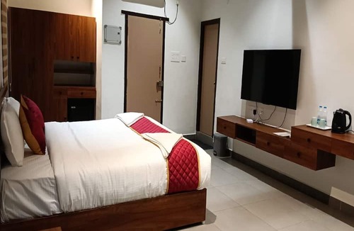 Pudi Resort | Pulicat Lake View Resort