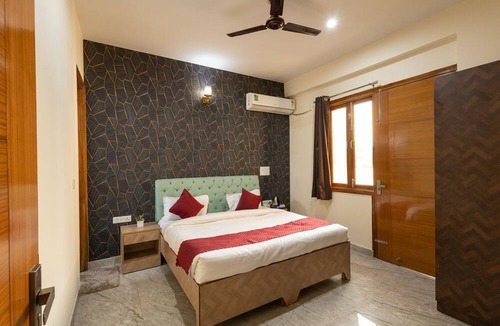 Sector 70 Hotel | Divine Hotels & Banquets