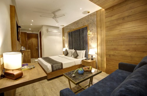 Patel Nagar Hotel | Hotel Palace Inn