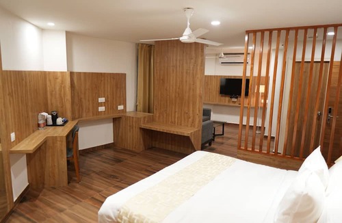Hubli Hotel | OASIS SUITES