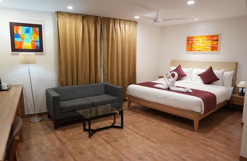 Hubli Hotel | OASIS SUITES