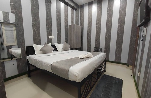 Gomti Nagar Hotel | Sharvil inn