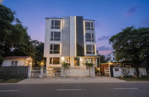 Varanasi Hotel | Hotel Marine