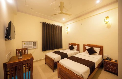Varanasi Hotel | Hotel Marine